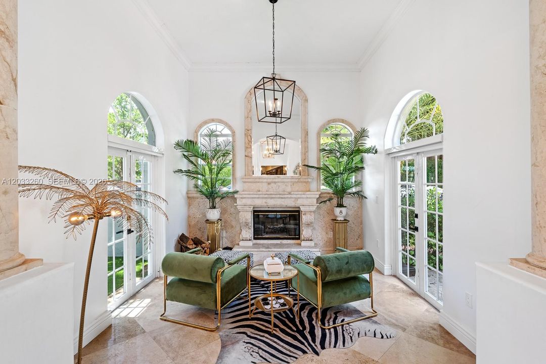 For Rent: $17,000 (6 beds, 5 baths, 4857 Square Feet)