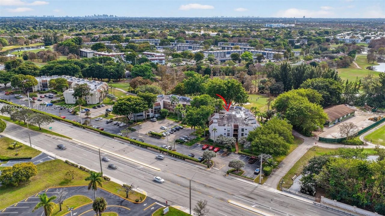 For Sale: $165,000 (2 beds, 2 baths, 865 Square Feet)