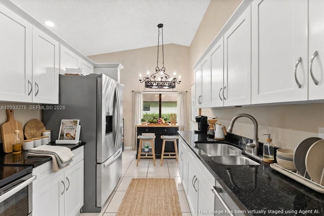 For Sale: $415,000 (2 beds, 2 baths, 1173 Square Feet)