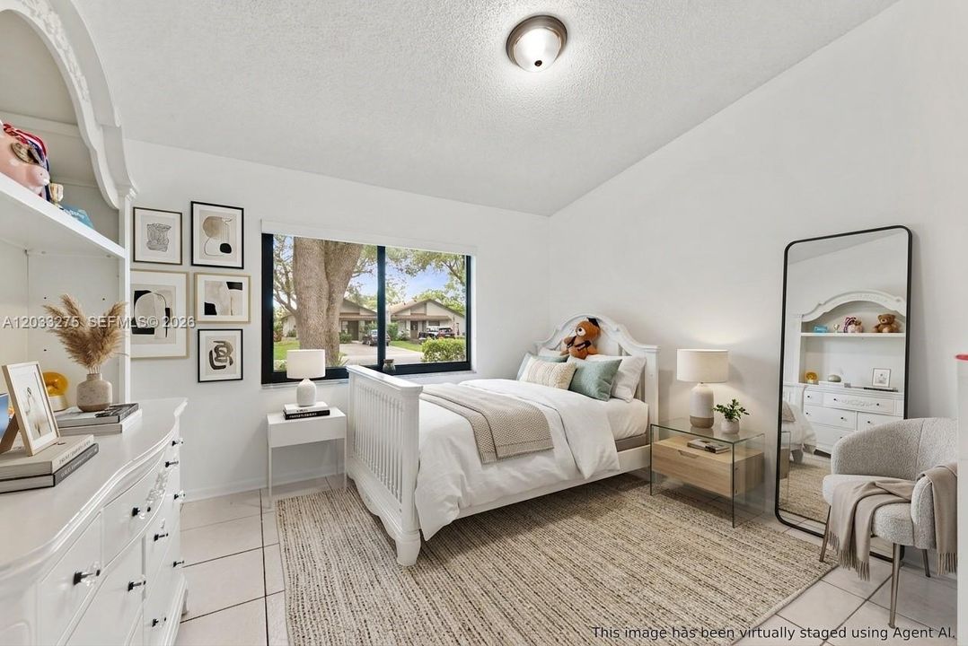For Sale: $415,000 (2 beds, 2 baths, 1173 Square Feet)