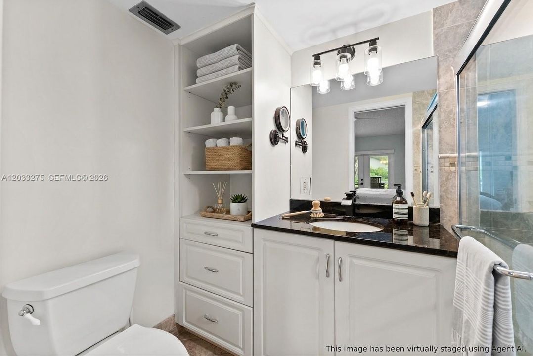 For Sale: $415,000 (2 beds, 2 baths, 1173 Square Feet)