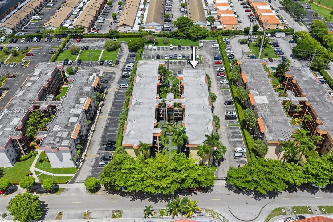 En Venta: $239,900 (2 camas, 2 baños, 812 Pies cuadrados)