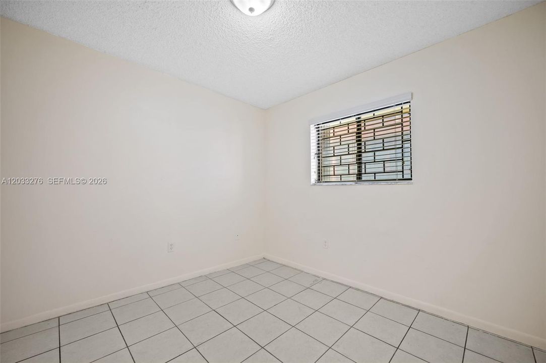 En Venta: $239,900 (2 camas, 2 baños, 812 Pies cuadrados)