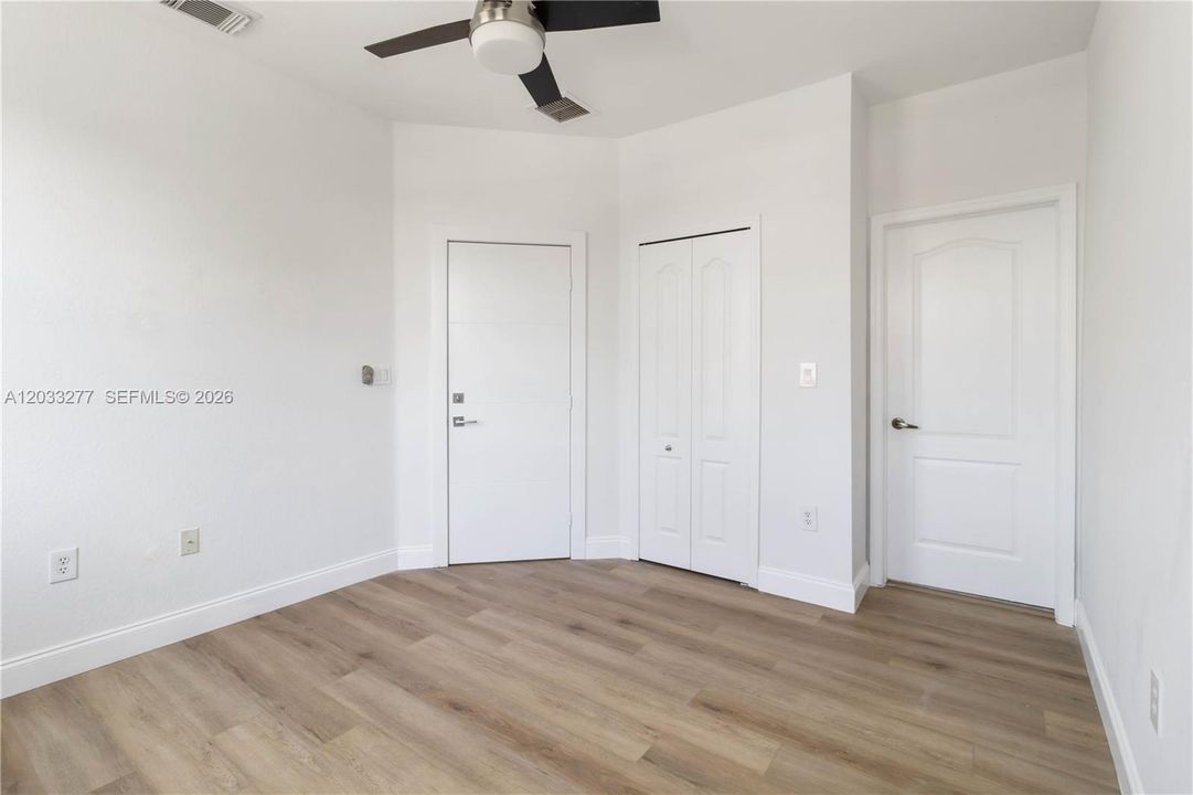 出租: $7,900 (4 贝兹, 4 浴室, 3008 平方英尺)