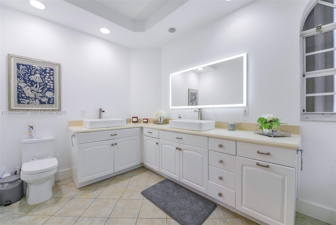 MASTER BATH