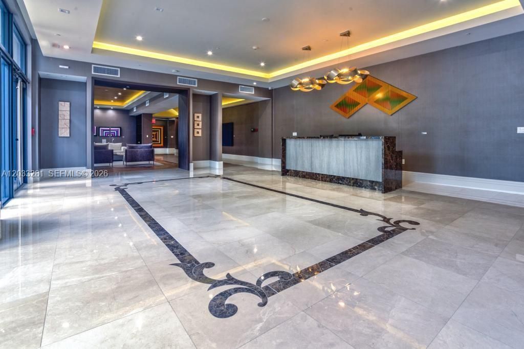 For Rent: $7,800 (2 beds, 2 baths, 2117 Square Feet)