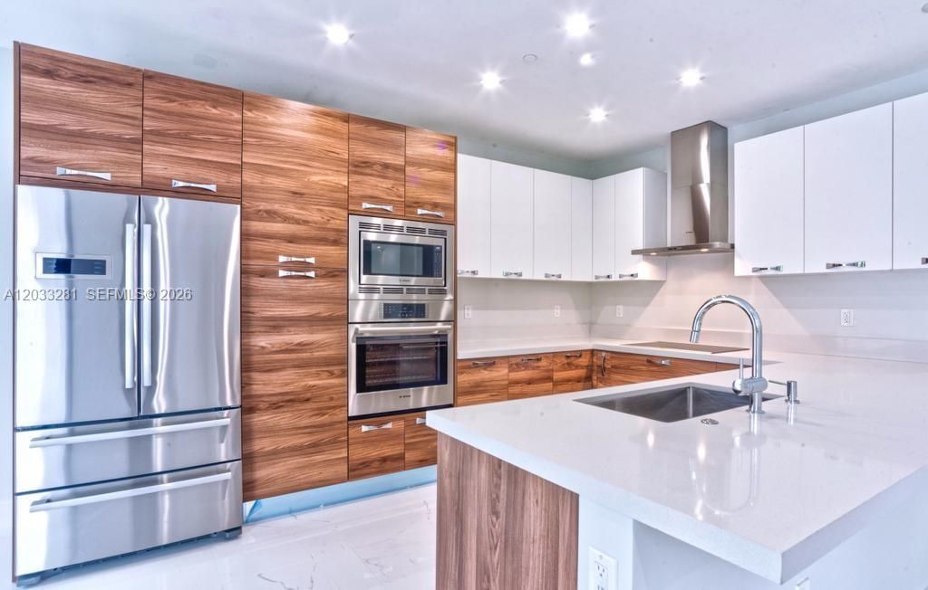 For Rent: $7,800 (2 beds, 2 baths, 2117 Square Feet)