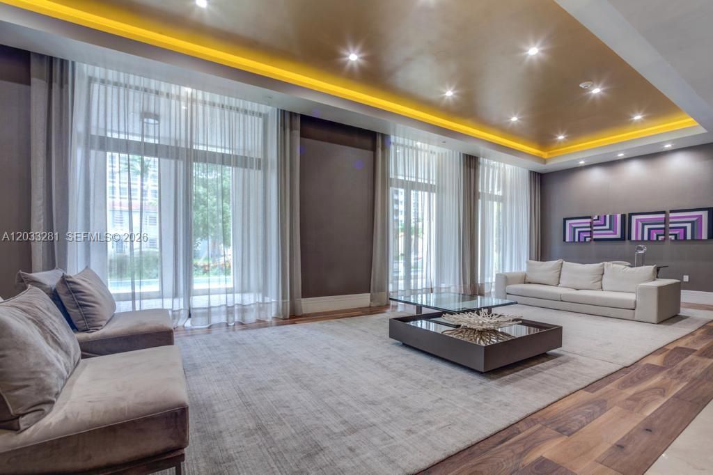 For Rent: $7,800 (2 beds, 2 baths, 2117 Square Feet)