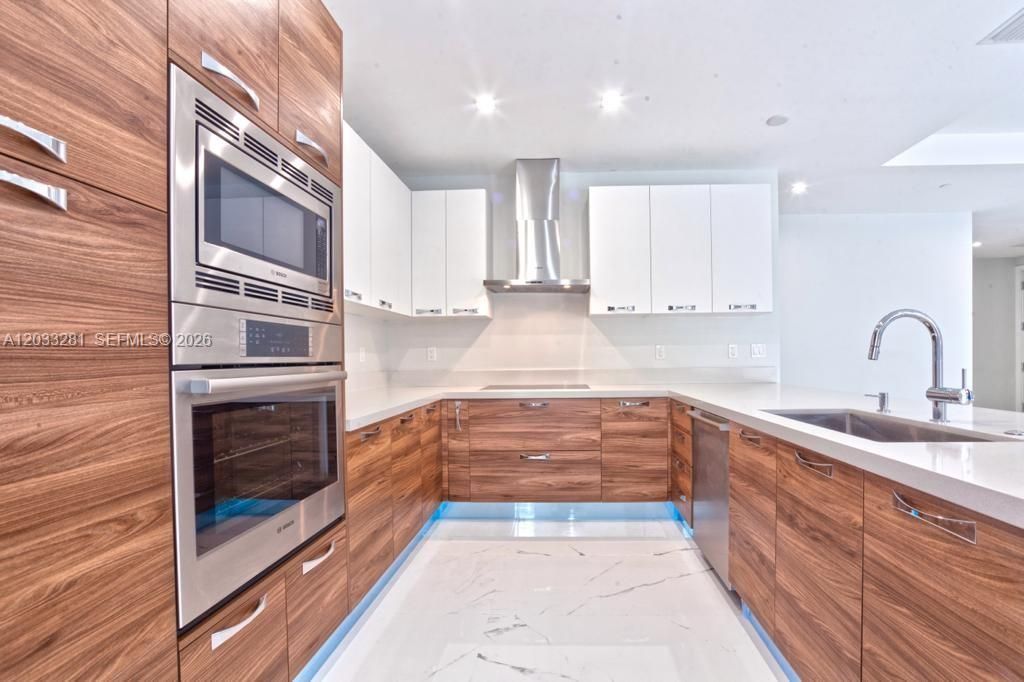For Rent: $7,800 (2 beds, 2 baths, 2117 Square Feet)
