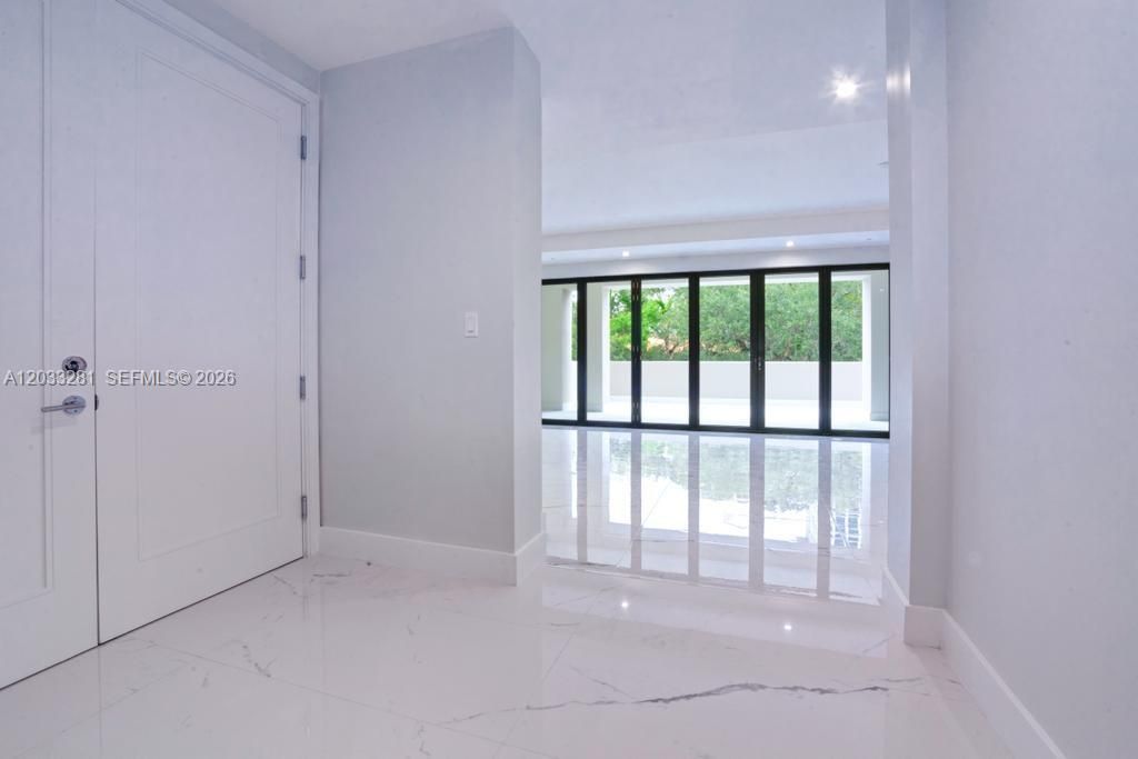 For Rent: $7,800 (2 beds, 2 baths, 2117 Square Feet)