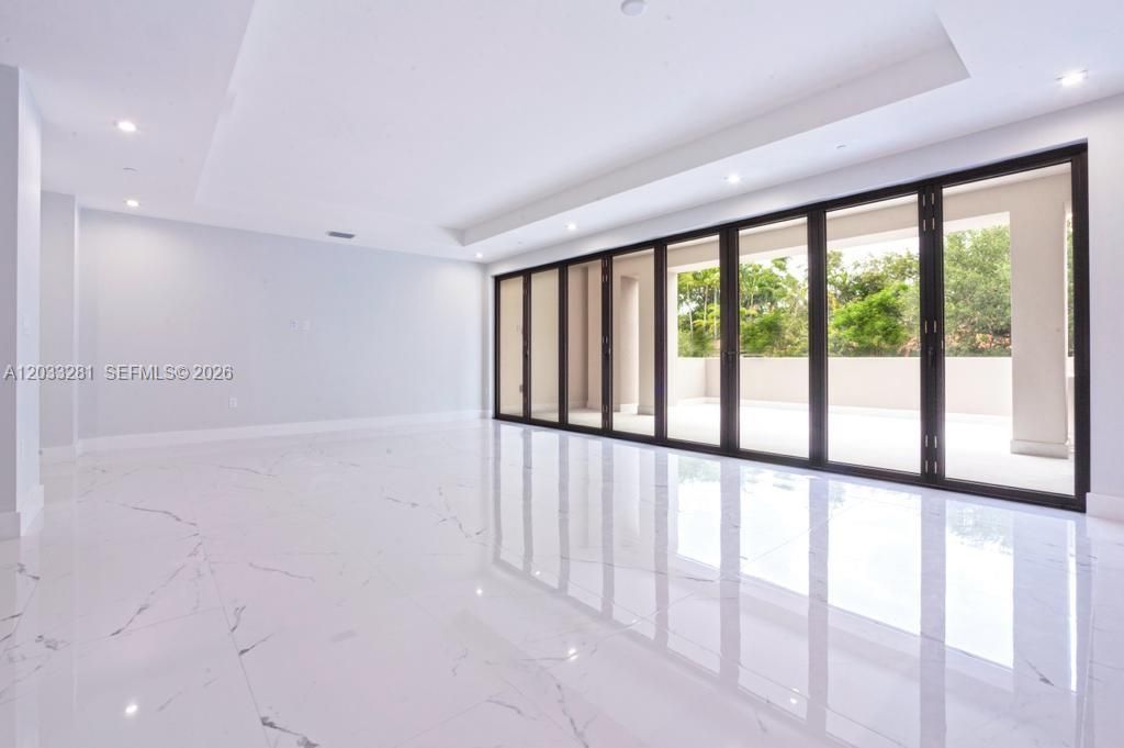 For Rent: $7,800 (2 beds, 2 baths, 2117 Square Feet)