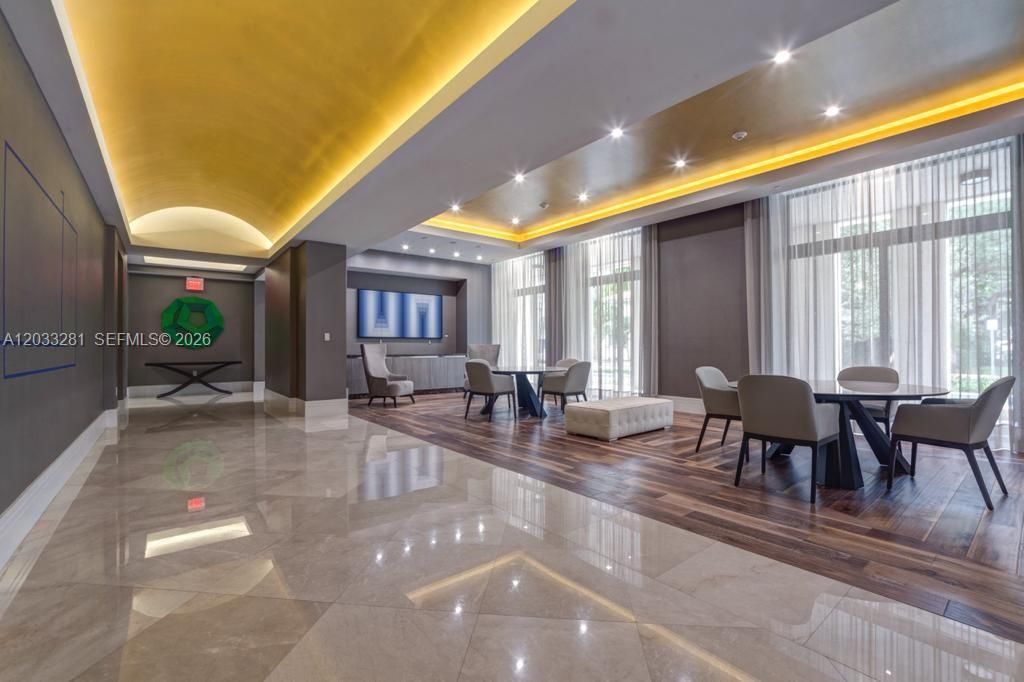 For Rent: $7,800 (2 beds, 2 baths, 2117 Square Feet)