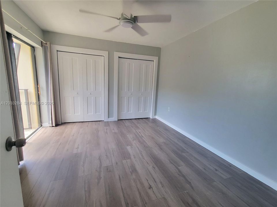 For Sale: $269,999 (2 beds, 2 baths, 1236 Square Feet)