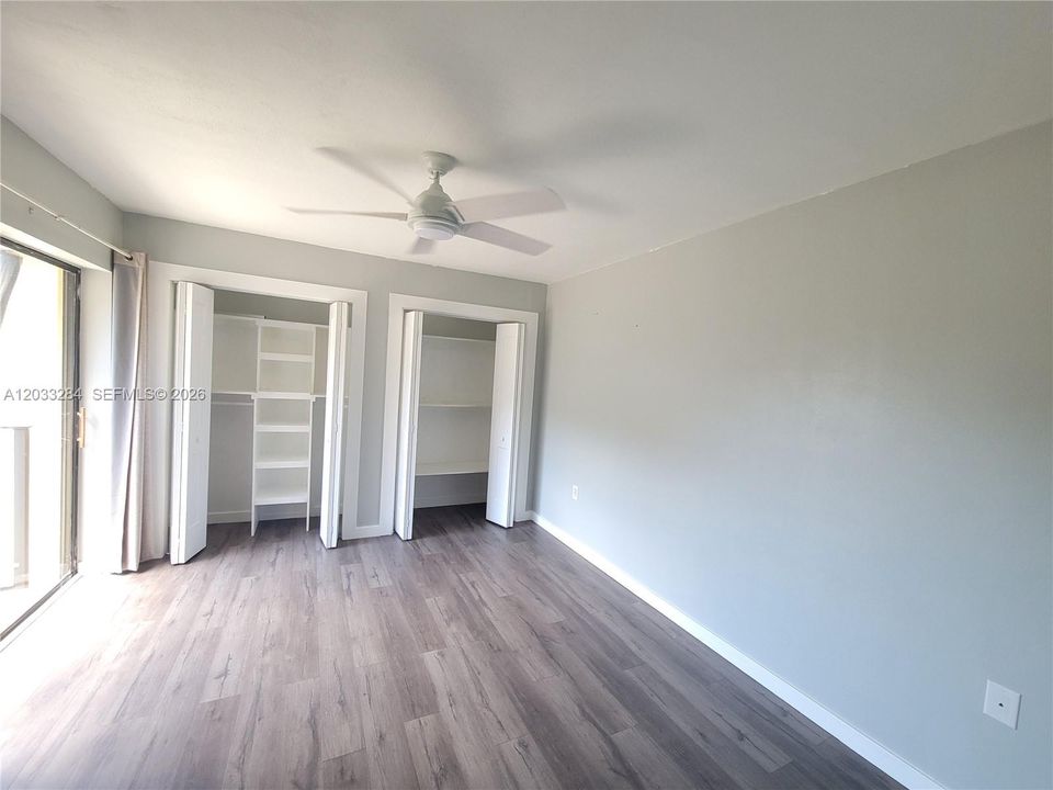 For Sale: $269,999 (2 beds, 2 baths, 1236 Square Feet)