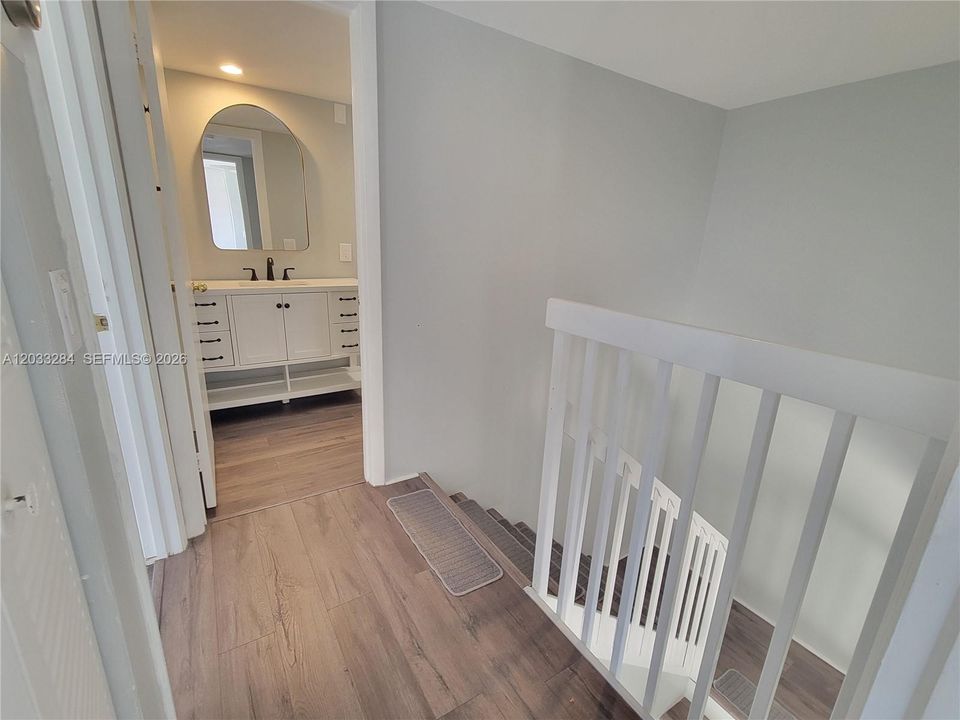For Sale: $269,999 (2 beds, 2 baths, 1236 Square Feet)