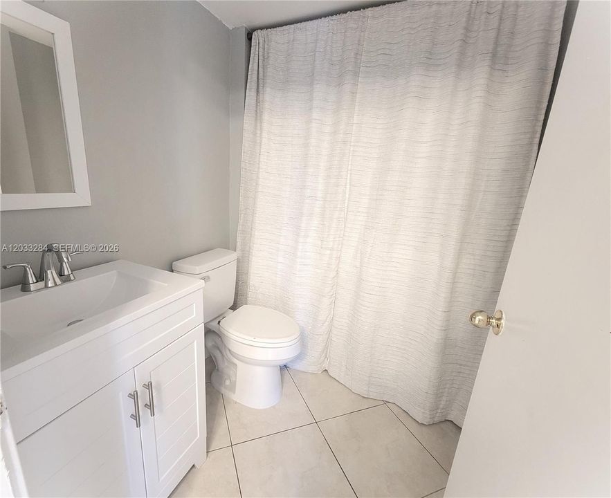 For Sale: $269,999 (2 beds, 2 baths, 1236 Square Feet)