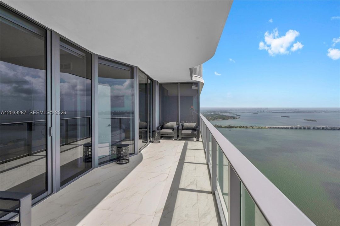 For Rent: $11,950 (3 beds, 3 baths, 1306 Square Feet)