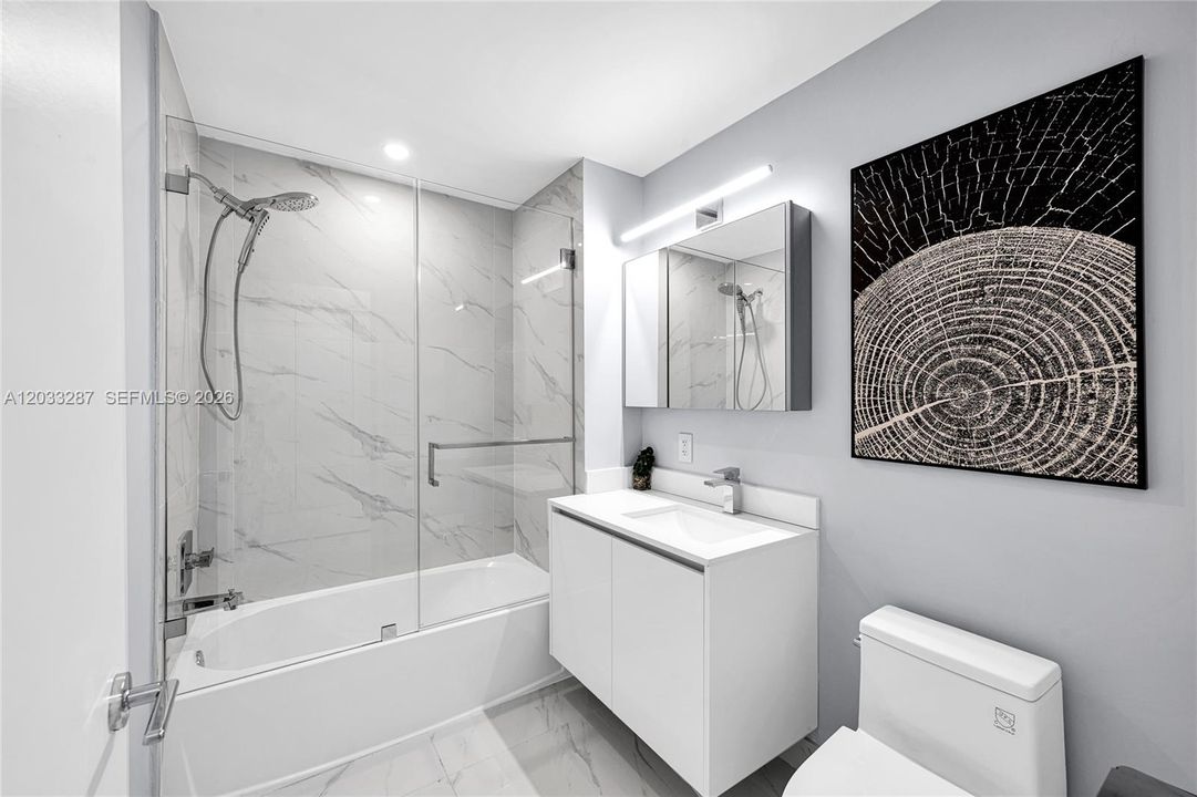 For Rent: $11,950 (3 beds, 3 baths, 1306 Square Feet)