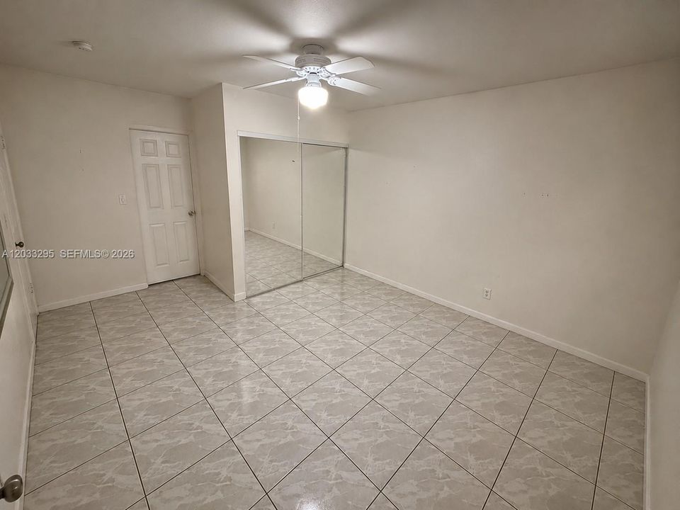 En Venta: $279,900 (2 camas, 2 baños, 1112 Pies cuadrados)