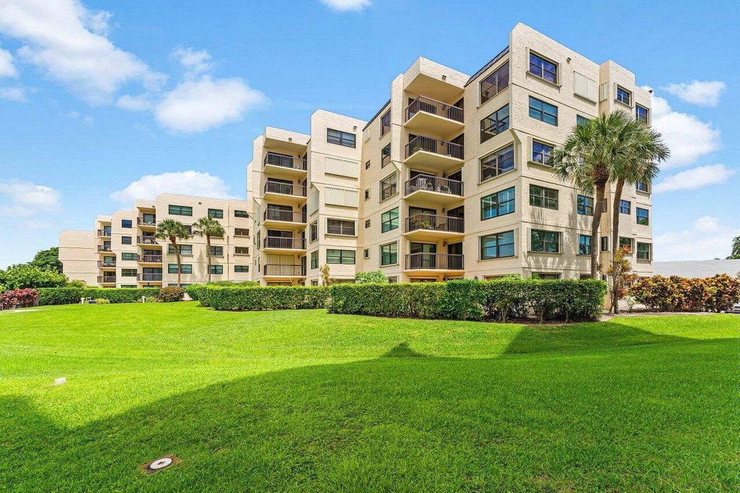 372 Golfview Road 101