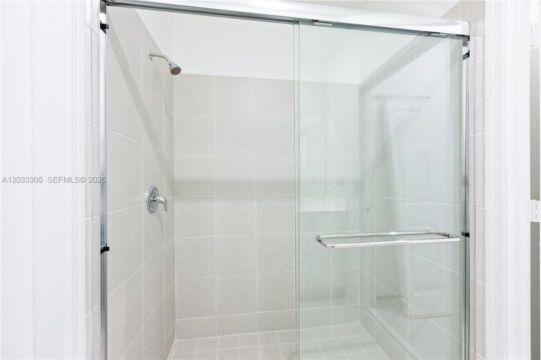 En Renta: $1,900 (1 camas, 1 baños, 3012 Pies cuadrados)