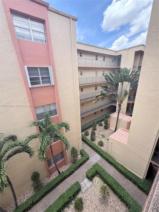 En Venta: $330,000 (3 camas, 2 baños, 1288 Pies cuadrados)