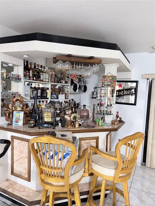 En Venta: $330,000 (3 camas, 2 baños, 1288 Pies cuadrados)