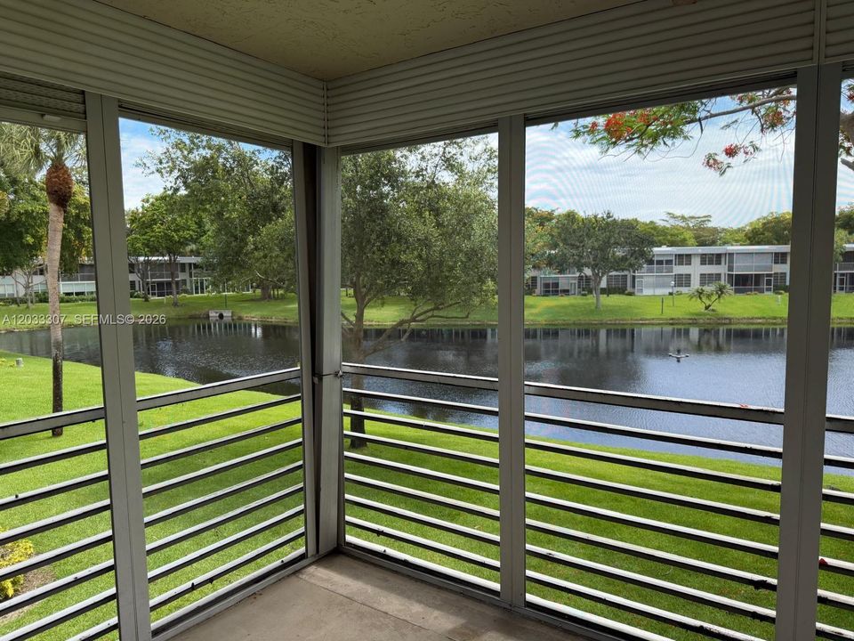 For Rent: $2,750 (3 beds, 3 baths, 1620 Square Feet)