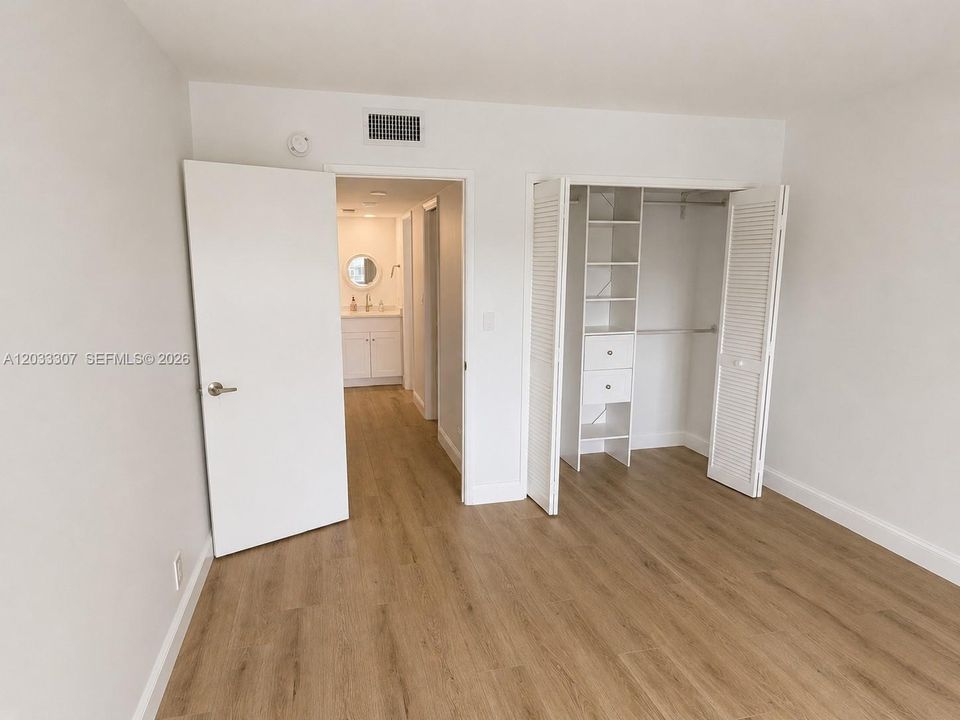 For Rent: $2,750 (3 beds, 3 baths, 1620 Square Feet)