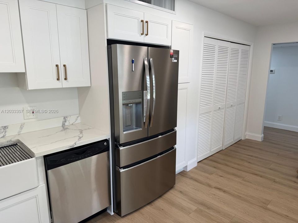 For Rent: $2,750 (3 beds, 3 baths, 1620 Square Feet)