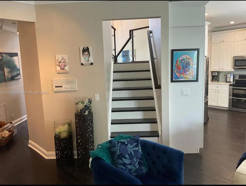 For Sale: $1,280,000 (5 beds, 3 baths, 3252 Square Feet)