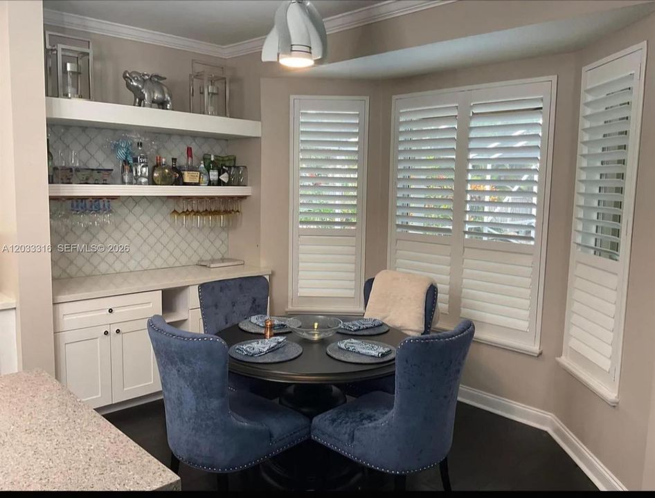 For Sale: $1,280,000 (5 beds, 3 baths, 3252 Square Feet)