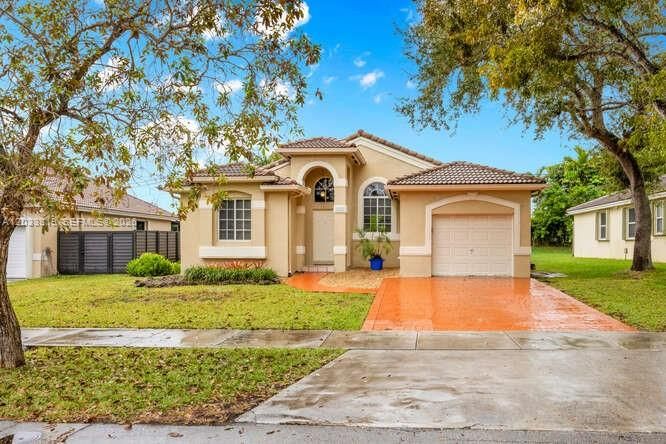 For Rent: $3,600 (3 beds, 2 baths, 1505 Square Feet)