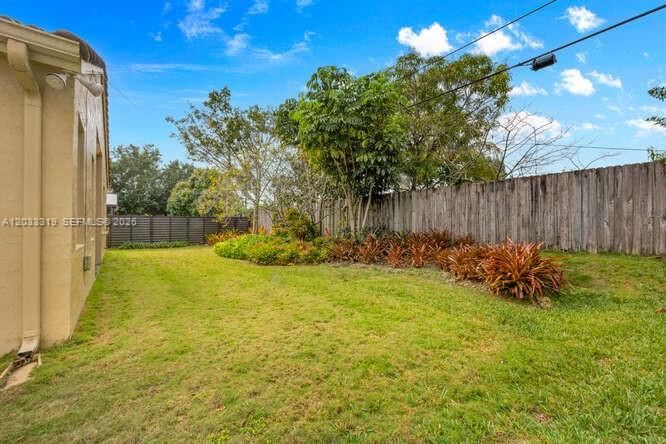 For Rent: $3,600 (3 beds, 2 baths, 1505 Square Feet)