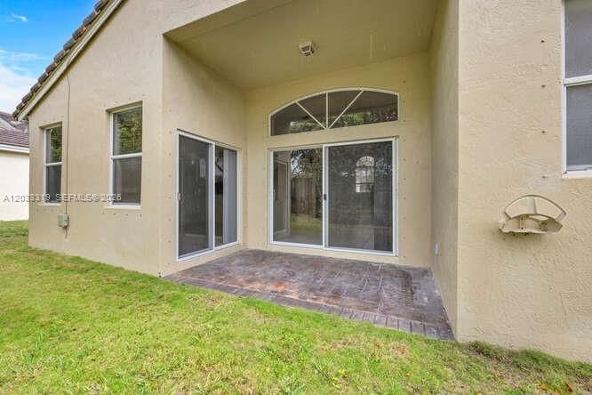 For Rent: $3,600 (3 beds, 2 baths, 1505 Square Feet)