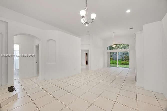 For Rent: $3,600 (3 beds, 2 baths, 1505 Square Feet)