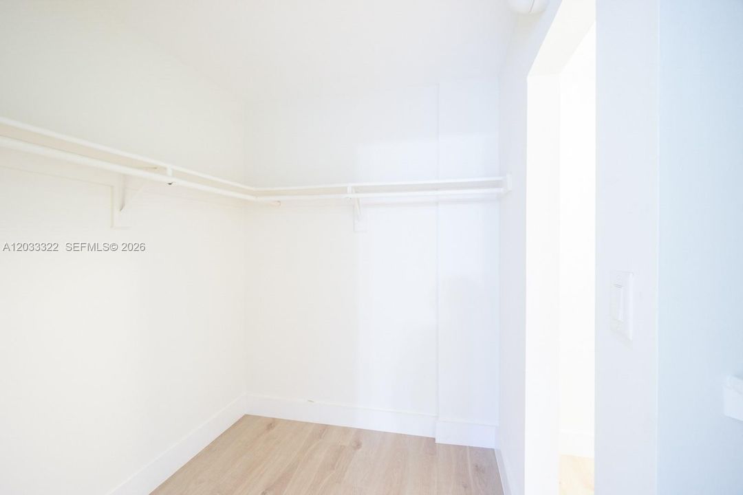 В аренду: $3,500 (2 спален, 1 ванн, 1270 Квадратных фут)