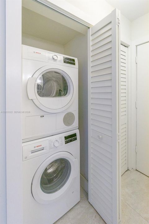 В аренду: $3,500 (2 спален, 1 ванн, 1270 Квадратных фут)
