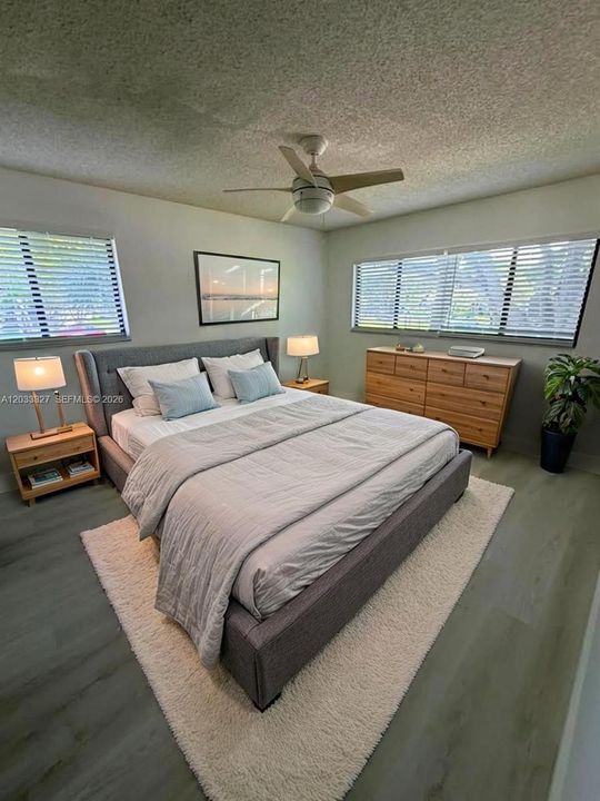For Rent: $1,950 (2 beds, 2 baths, 820 Square Feet)