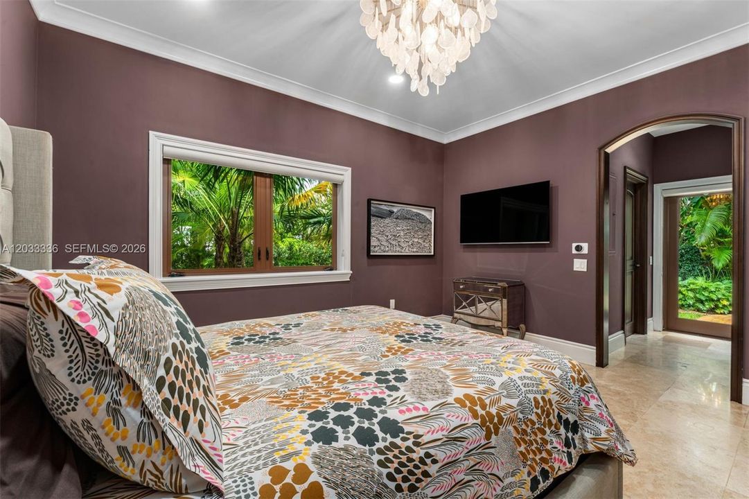 For Rent: $35,000 (6 beds, 8 baths, 6624 Square Feet)
