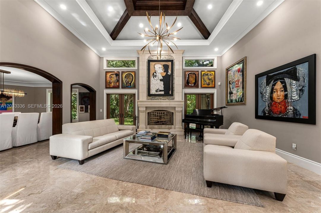 For Rent: $35,000 (6 beds, 8 baths, 6624 Square Feet)