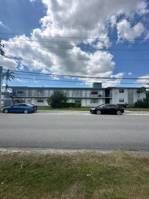 For Rent: $1,650 (1 beds, 1 baths, 519 Square Feet)