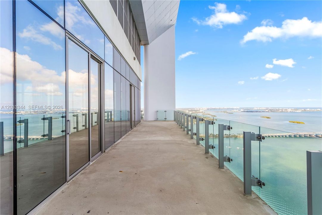 For Sale: $4,500,000 (3 beds, 3 baths, 3678 Square Feet)
