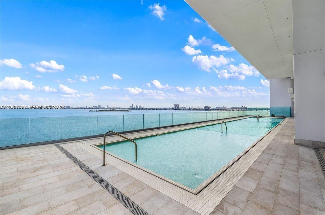 For Sale: $4,500,000 (3 beds, 3 baths, 3678 Square Feet)