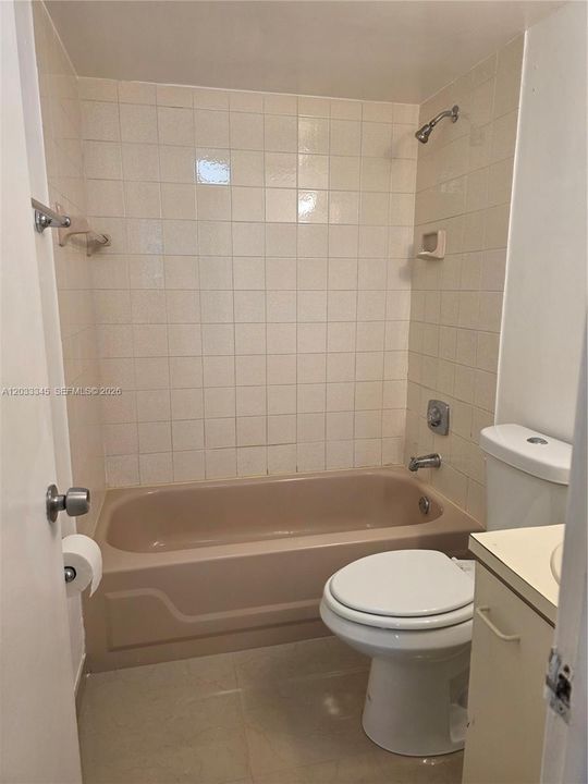 For Rent: $2,200 (2 beds, 2 baths, 960 Square Feet)