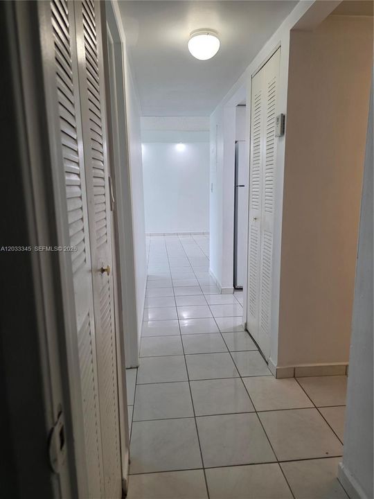 For Rent: $2,200 (2 beds, 2 baths, 960 Square Feet)