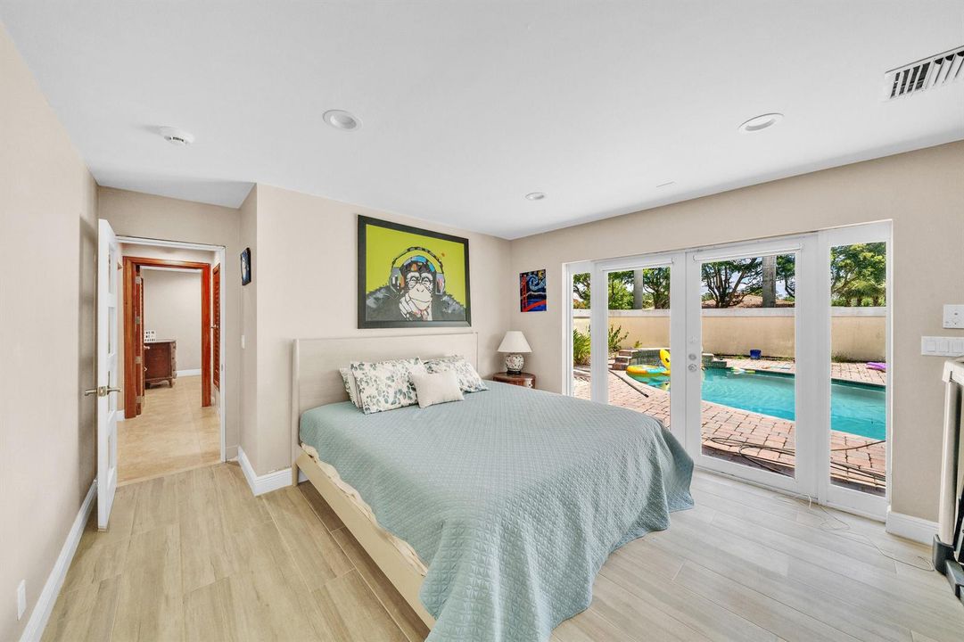 13 Guest Bedroom B (3)