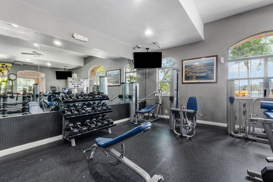 043-599CrestaCircle-WestPalmBeach-FL-334