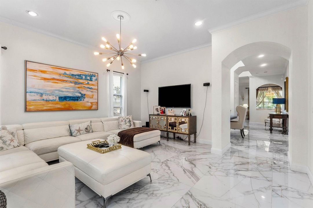 013-599CrestaCircle-WestPalmBeach-FL-334