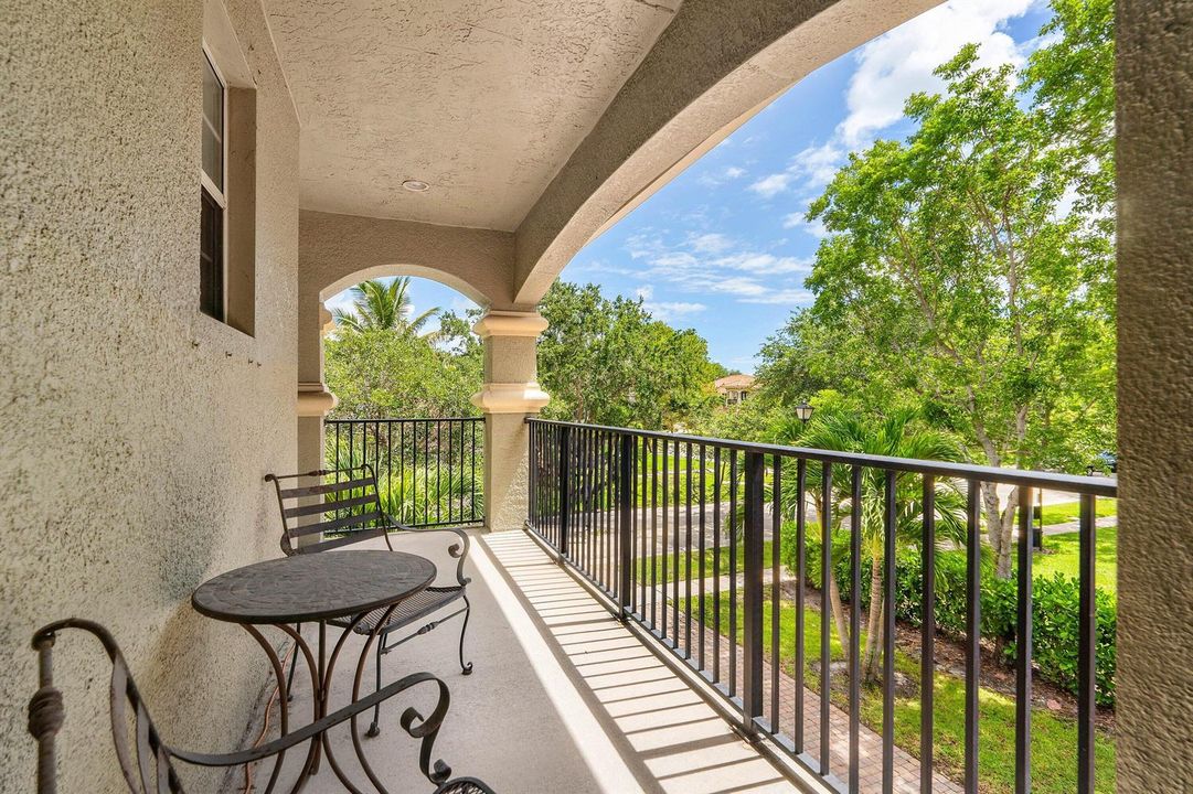 036-599CrestaCircle-WestPalmBeach-FL-334